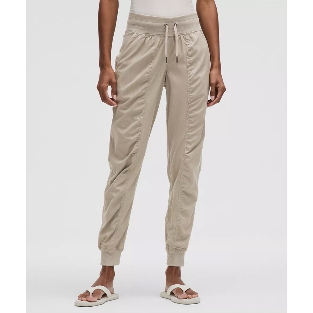 lululemon athletica Cream Tan Jogger Track Pants